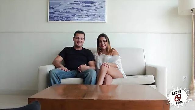 Amigos videos porno en audio español latino compartiendo a su esposa