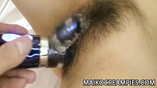 Tutsy instruye a sus futuros sumisos cómo masturbarse videos porno español latino gratis