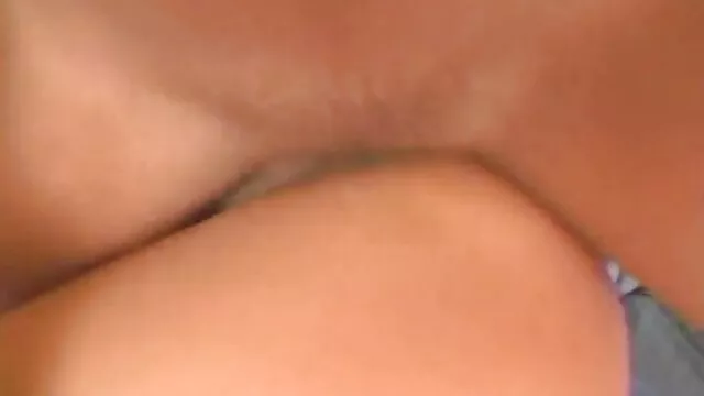 Cutie chupando a su novio en la videos porno hd latino parte delantera de su auto