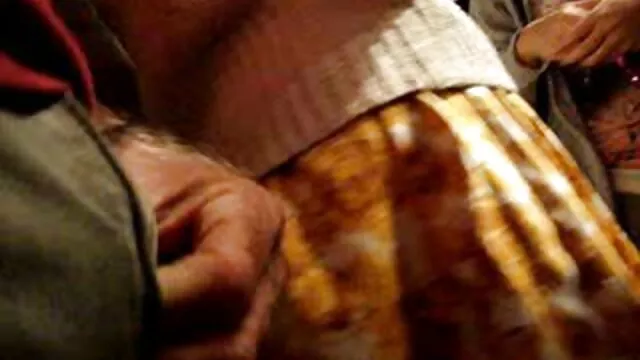 Pelirroja videos porno español latino gratis tetona chupa y folla una polla en un sofá