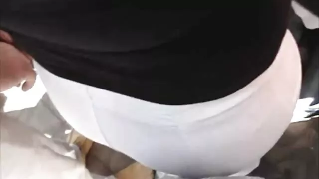 une belle madura qui fait le menage en español latino xxx