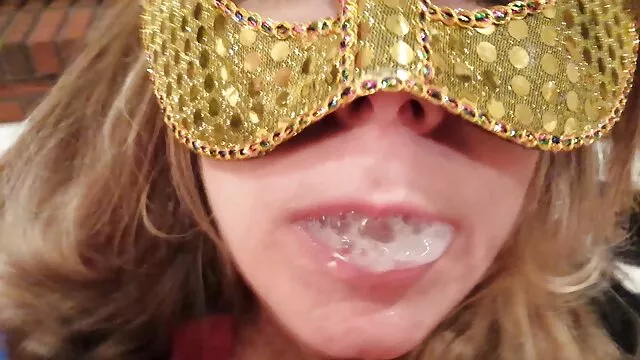 Hermosa adolescente Bella Anne abriendo el coño por videos cornudos latinos un padre desviado