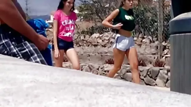 Mujer madura videos calientes latinos Strapon joven