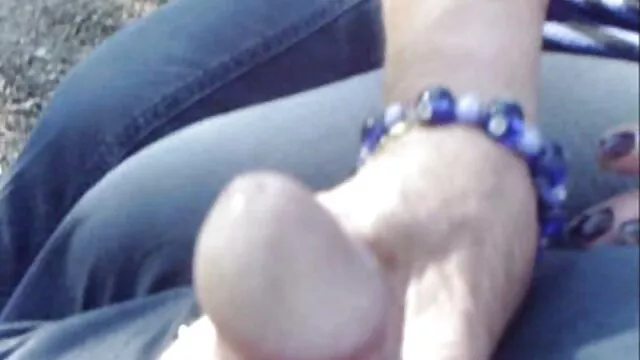 Vampy chick obtiene porno castellano latino semen en sus pies