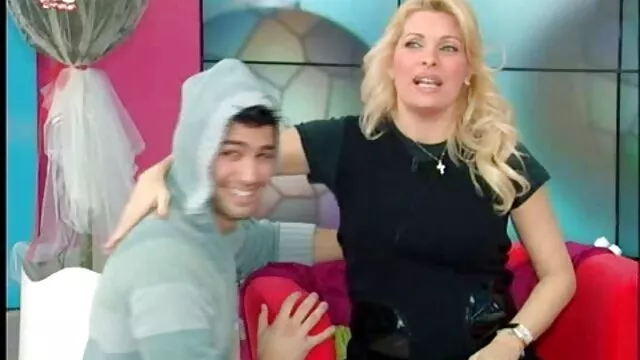 Correa caliente en mejores videos pornos latinos milf